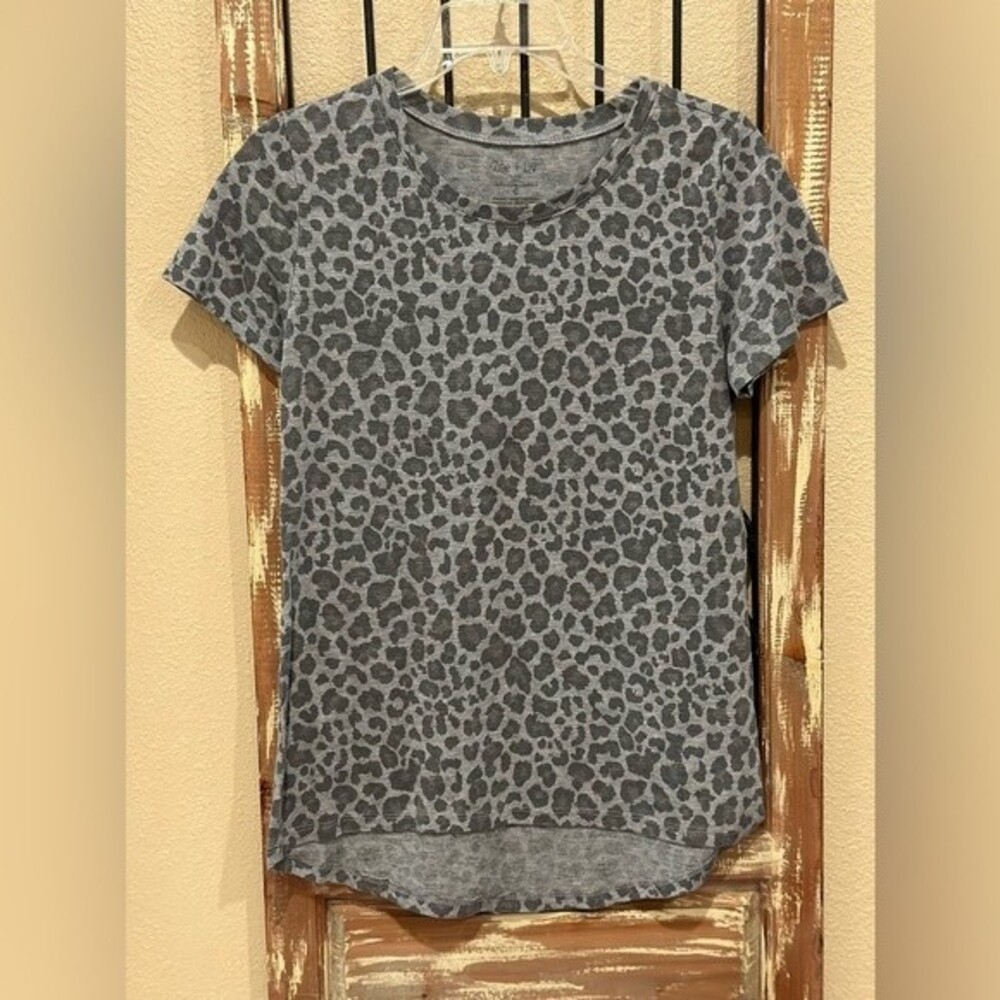 Zoe + Liv women’s top - Picture 2 of 4